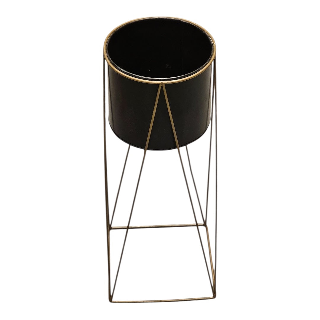 Floor-Standing Planter m